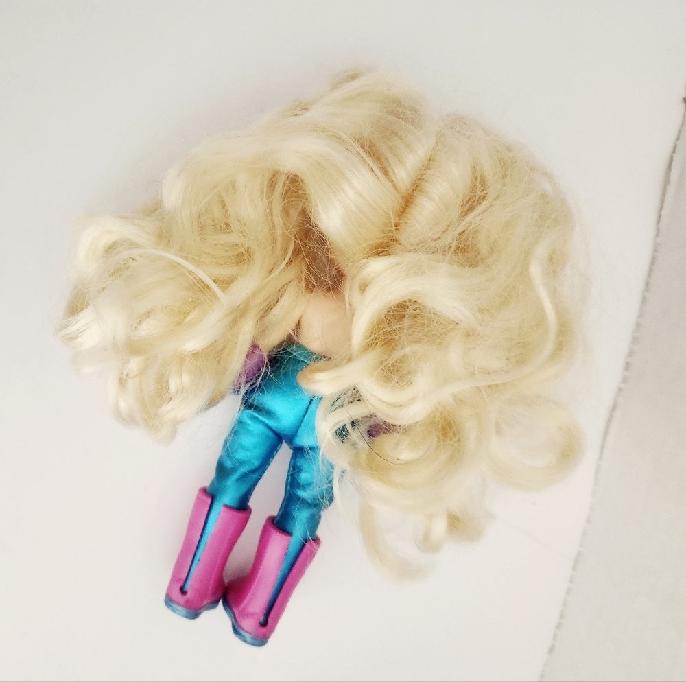 Doll - Picture 5 of 6